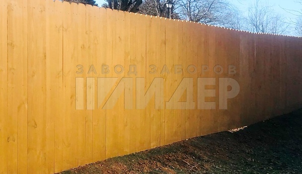 Желтый деревянный забор ДВ-181