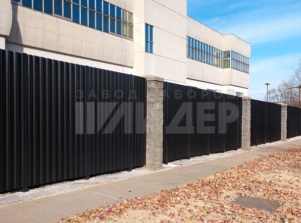 Забор с наборными столбами для промышленного объекта ПН-150