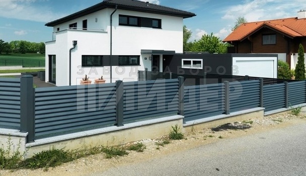 Заборное ограждение из серого жалюзи в стиле модерн ЖЗ-164 - фото 2