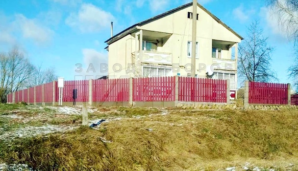 Ограждение из штакетника вокруг многоквартирного дома ЕШ-145 - фото 3